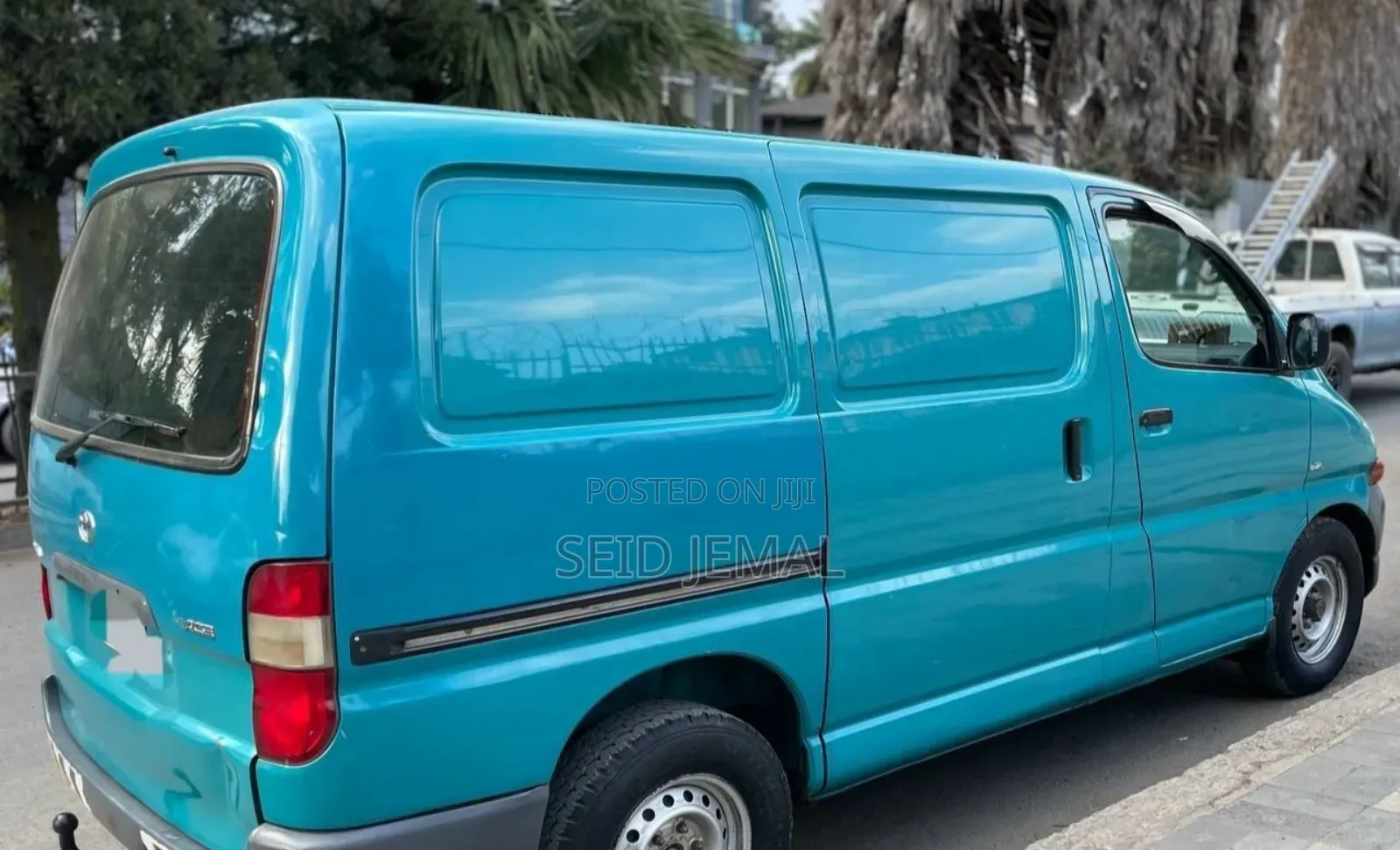 Toyota HiAce 2003 Blue