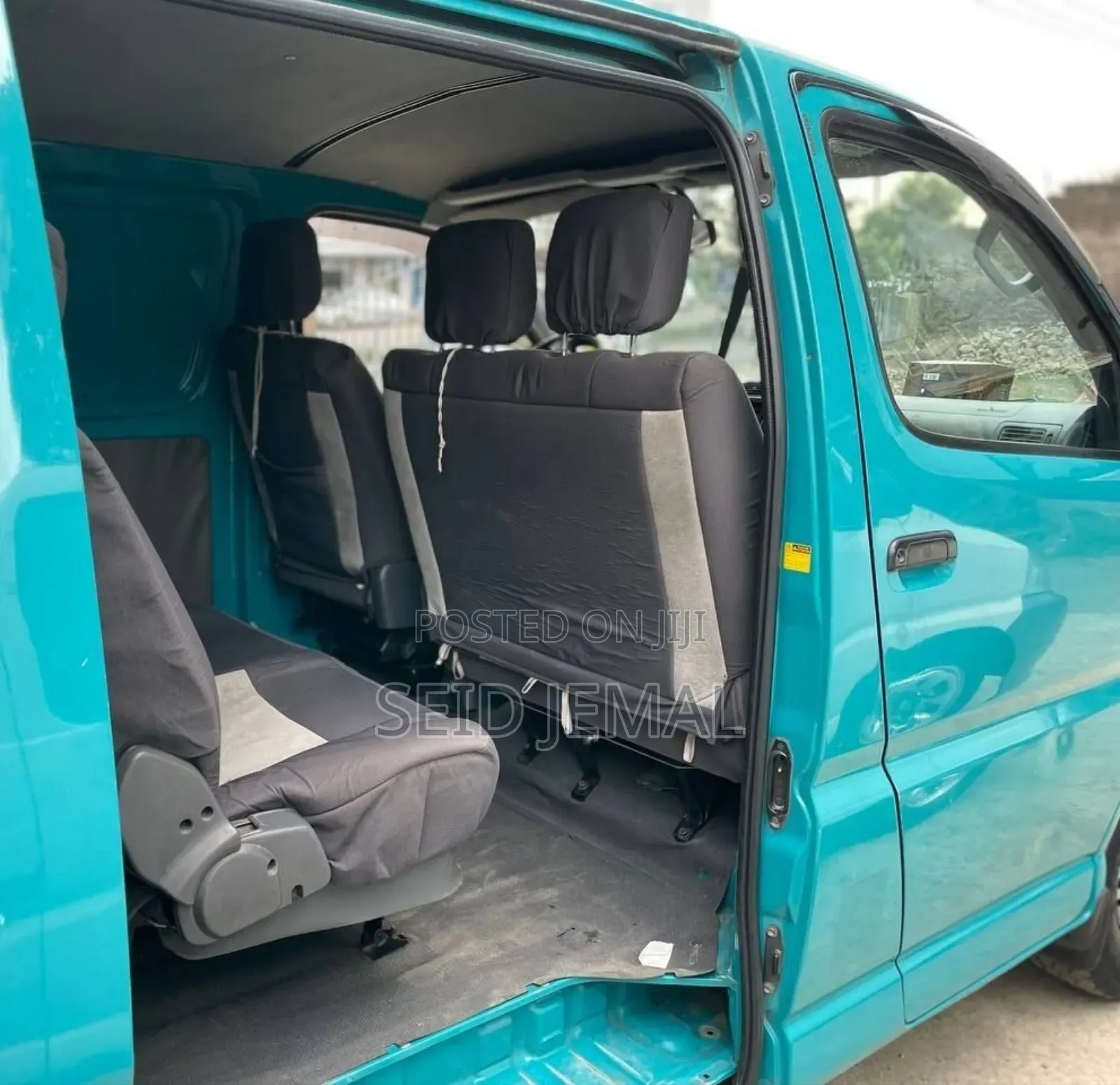 Toyota HiAce 2003 Blue