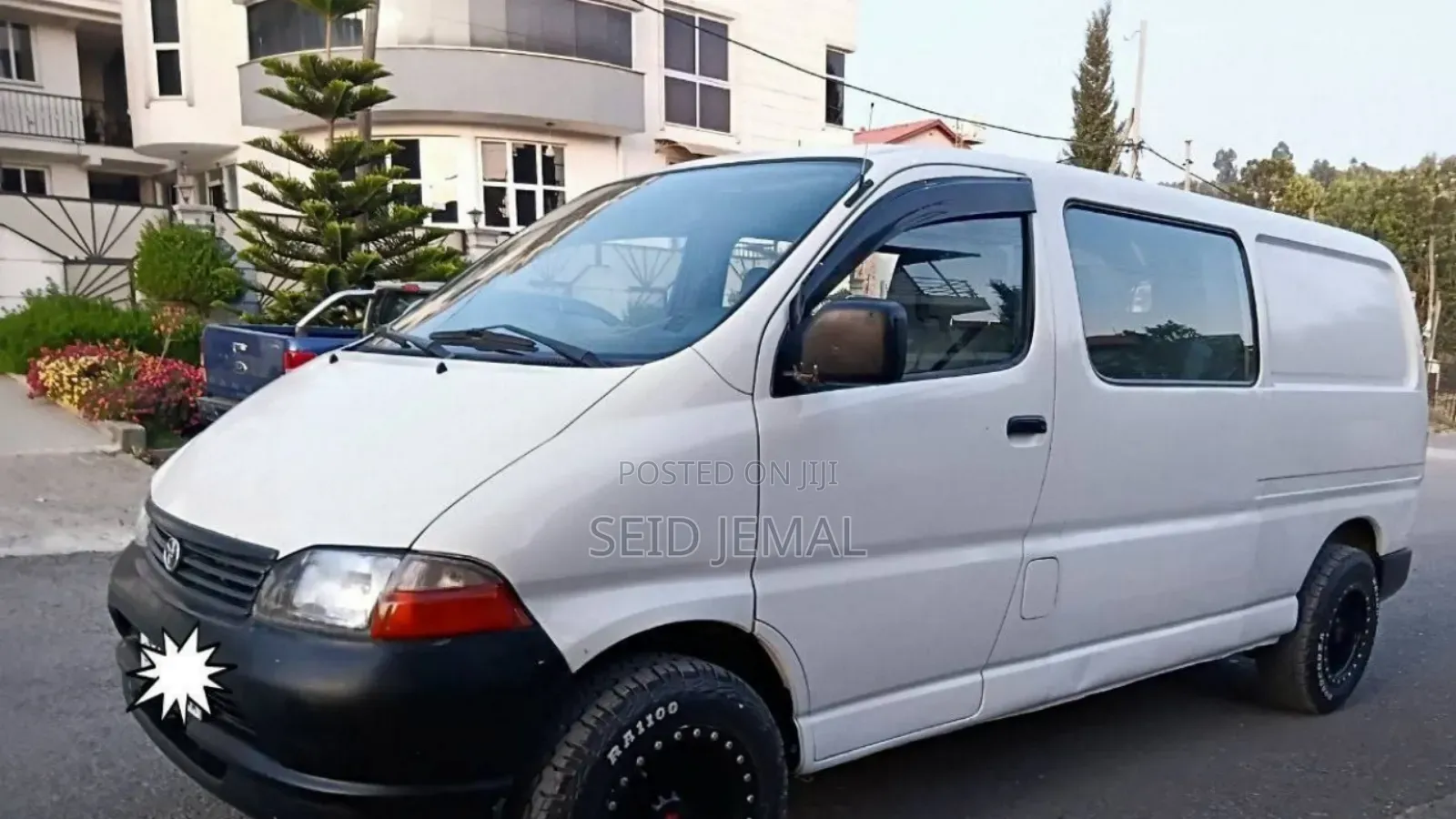 Toyota HiAce 2002 White