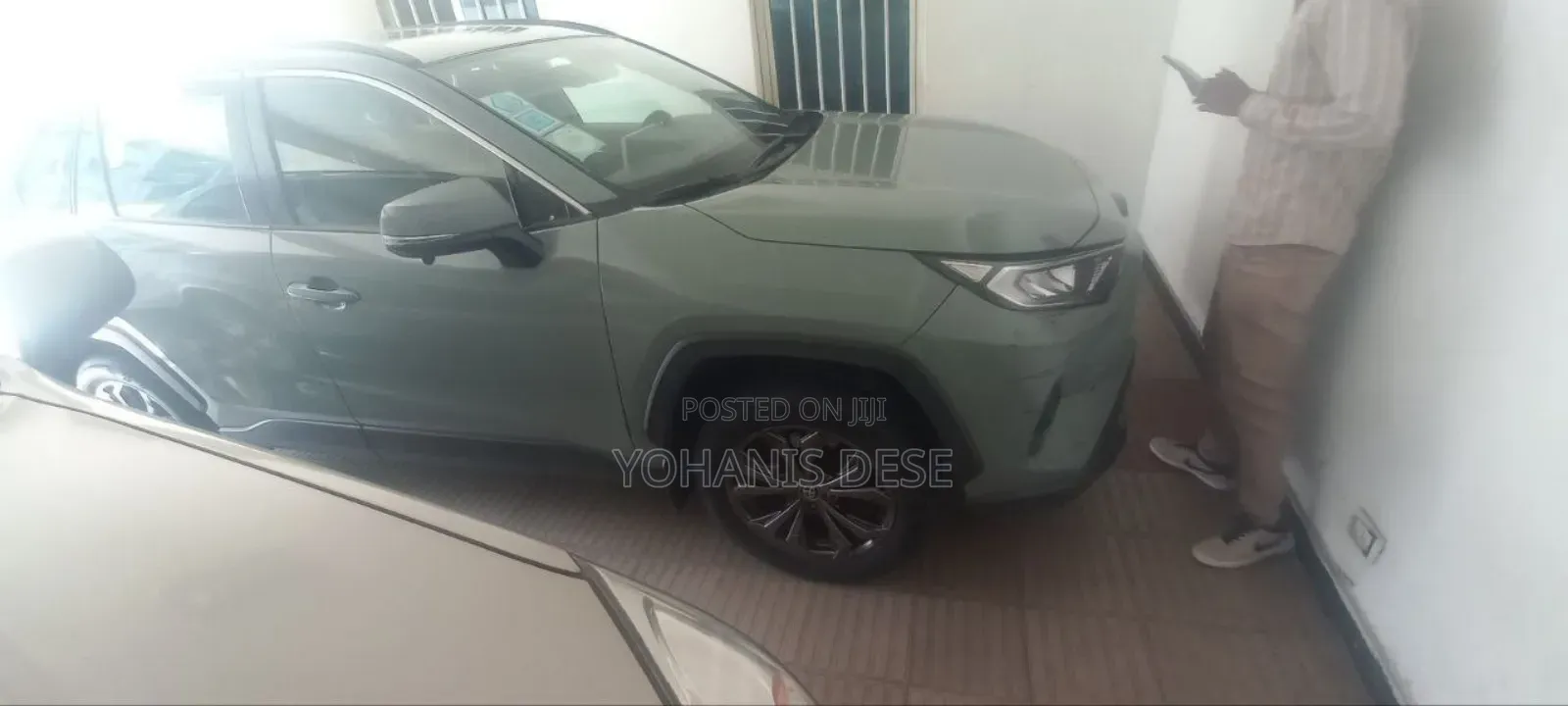 Toyota RAV4 2021 Beige