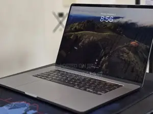 New Laptop Apple MacBook Pro 2019 16GB Intel Core I7 SSD 512GB