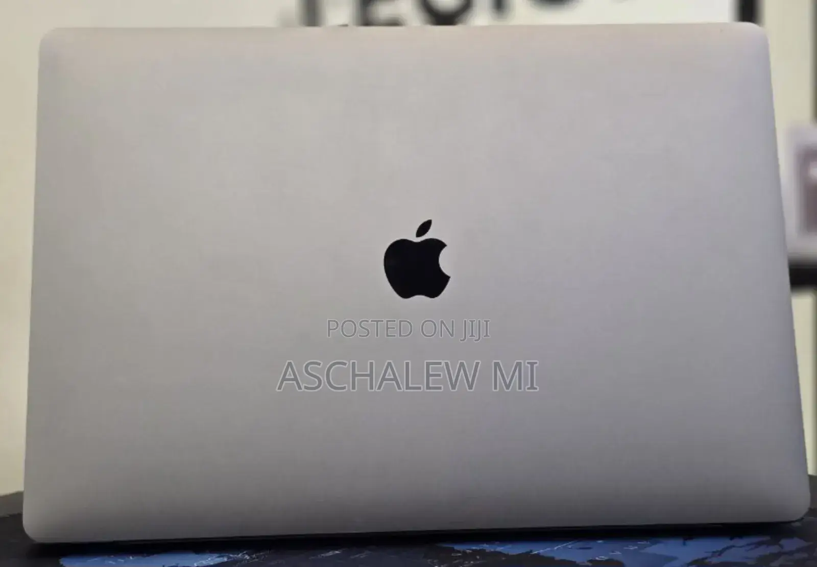 New Laptop Apple MacBook Pro 2019 16GB Intel Core I7 SSD 512GB