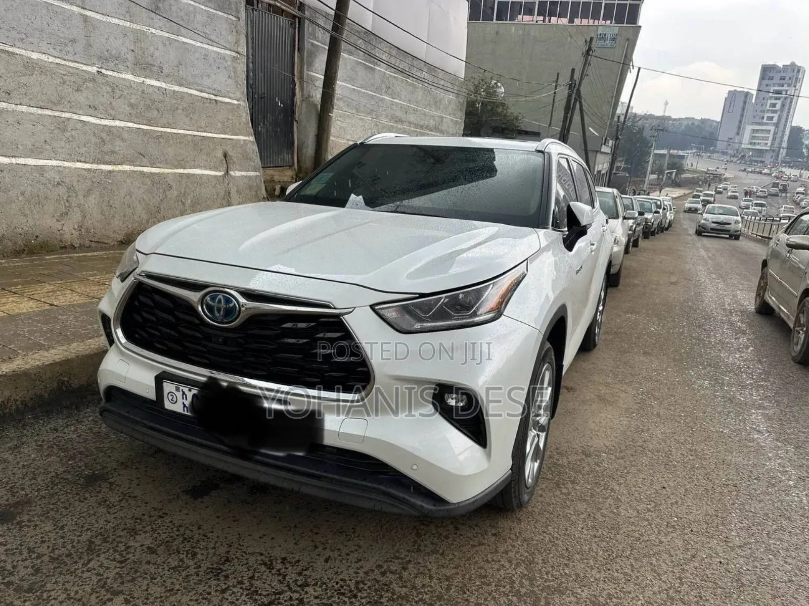 Toyota Highlander Hybrid 2023 Beige