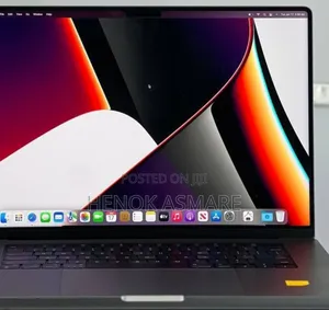 New Laptop Apple MacBook Pro M1 32GB Apple M1 SSD 1T