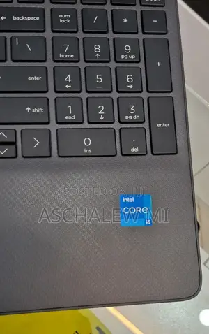 New Laptop HP Pavilion 15 8GB Intel Core i5 SSD 1T
