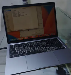 New Laptop Apple MacBook Pro 8GB Apple M2 SSD 256GB