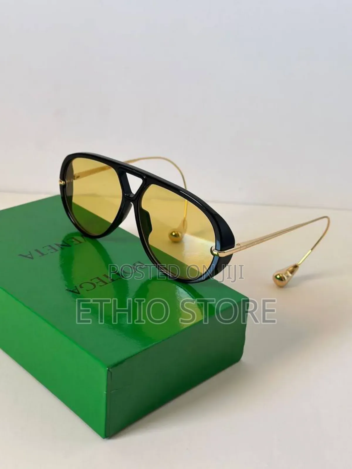 Bottega Veneta Sunglass