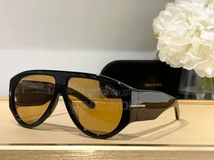Photo - Tom Ford Sunglass