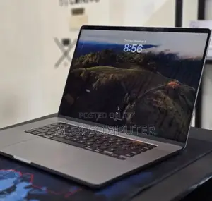 New Laptop Apple MacBook Pro 2019 16GB Intel Core I7 SSD 512GB