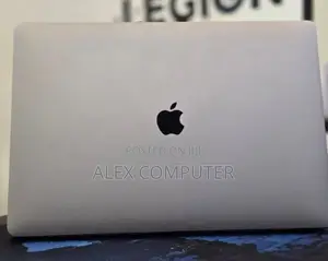 New Laptop Apple MacBook Pro 2019 16GB Intel Core I7 SSD 512GB