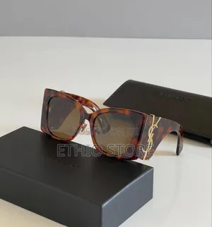 Ysl Sunglass in Brown