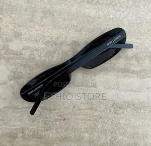 Saint Laurent Sunglass in Black
