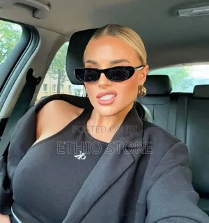 Saint Laurent Sunglass in Black