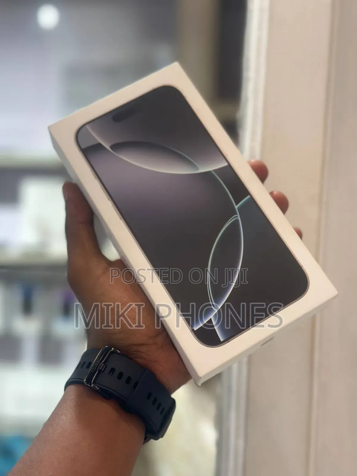 New Apple iPhone 16 Pro Max 256 GB White