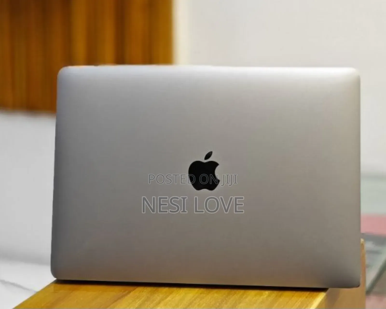 New Laptop Apple MacBook Pro 2019 16GB Intel Core I5 SSD 256GB