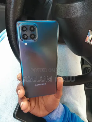 Photo - Samsung Galaxy M53 128 GB Blue