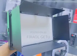 Professional Photo and Video Led Light Kit Vvaricolor Pro Led 800