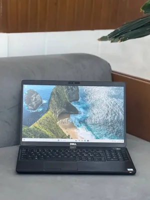 New Laptop Dell Precision 5540 16GB Intel Core I7 SSD 256GB