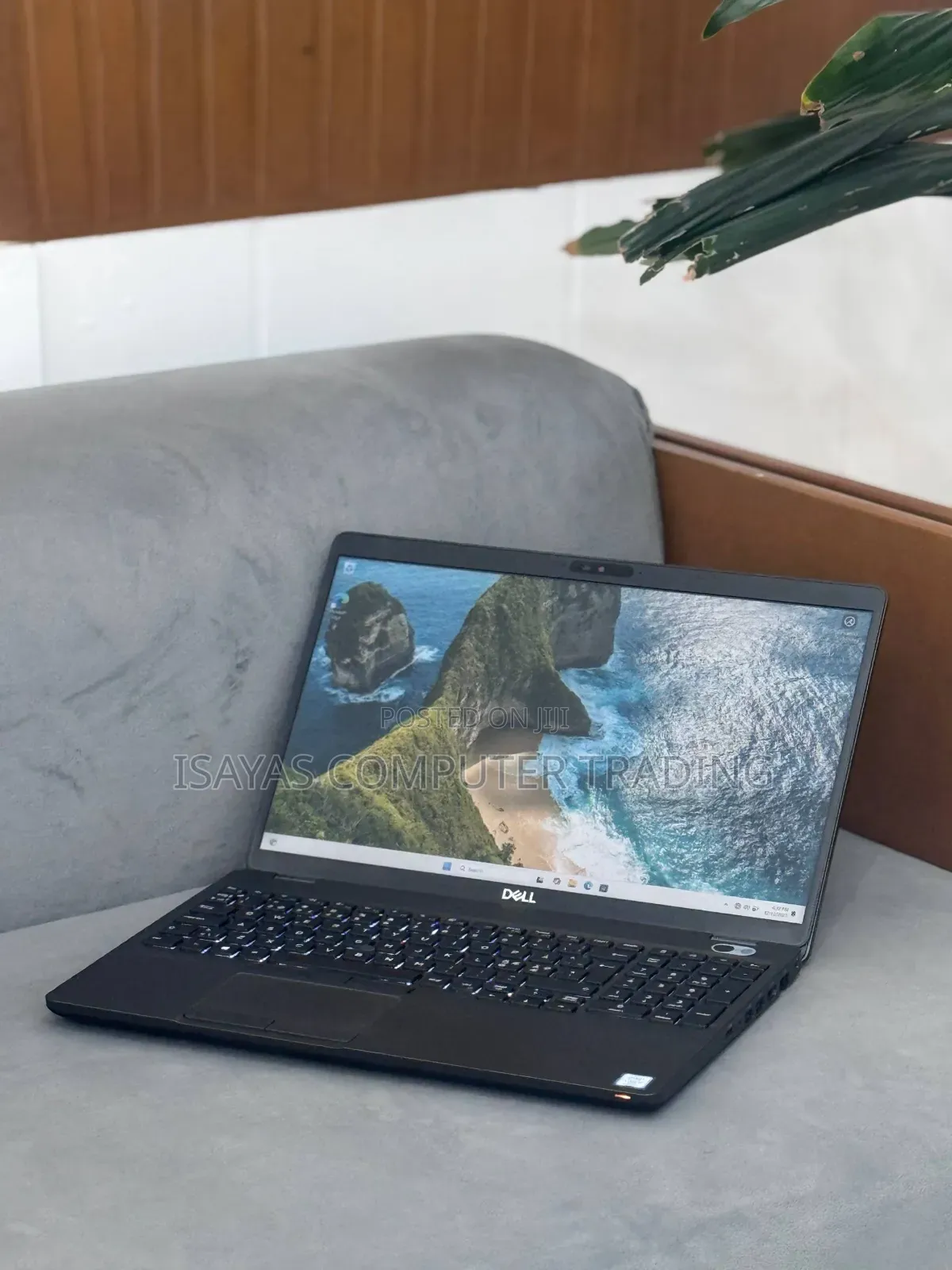 New Laptop Dell Precision 5540 16GB Intel Core I7 SSD 256GB