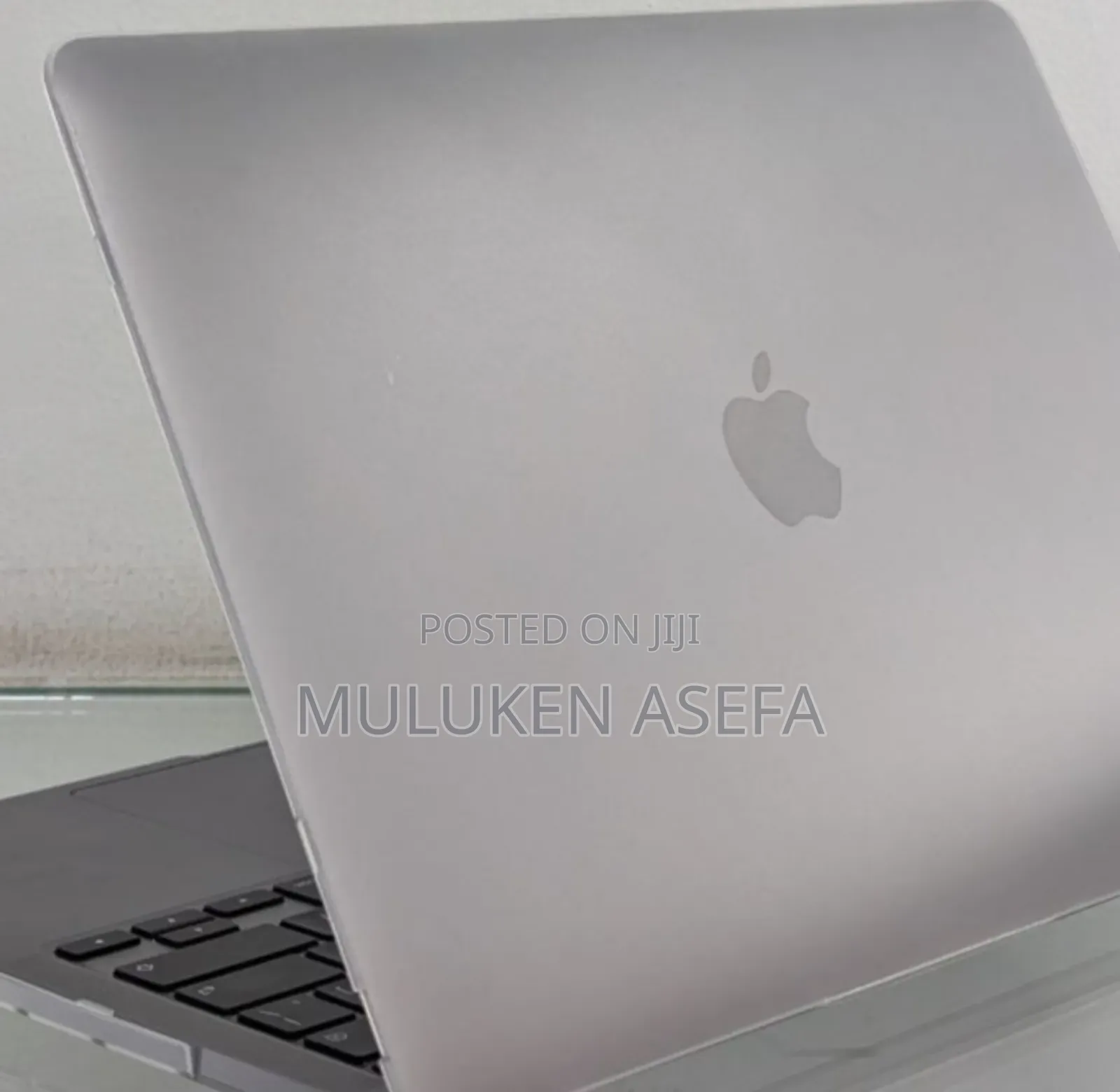 New Laptop Apple MacBook Pro 2022 M2 8GB Intel Core M2 SSD 256GB