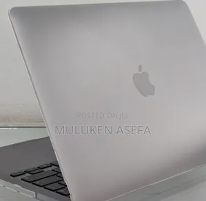 New Laptop Apple MacBook Pro 2022 M2 8GB Intel Core M2 SSD 256GB