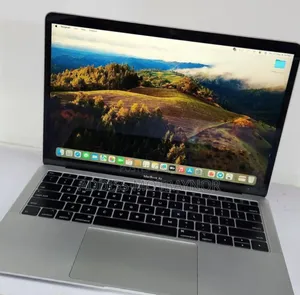 New Laptop Apple MacBook Pro 2019 8GB Intel Core I5 SSD 256GB