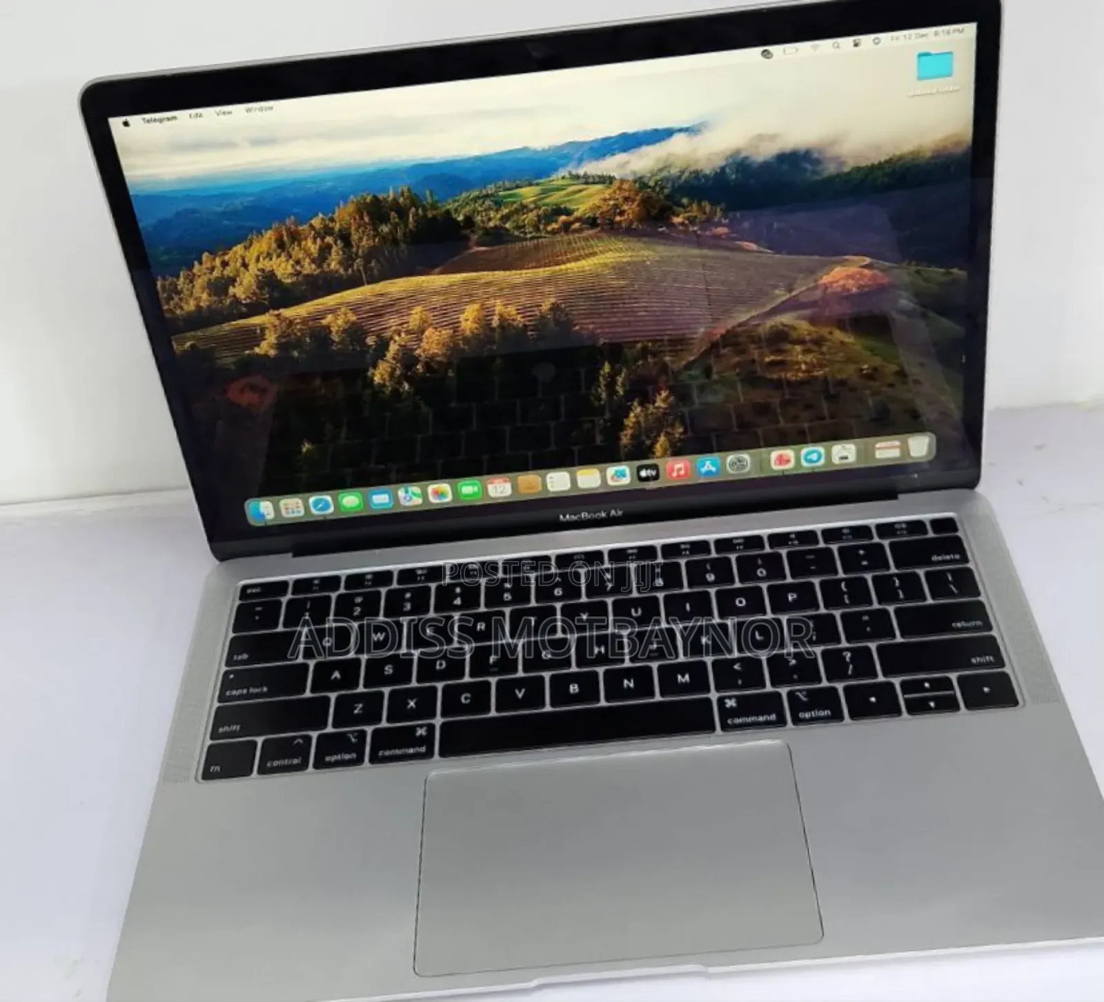 New Laptop Apple MacBook Pro 2019 8GB Intel Core I5 SSD 256GB