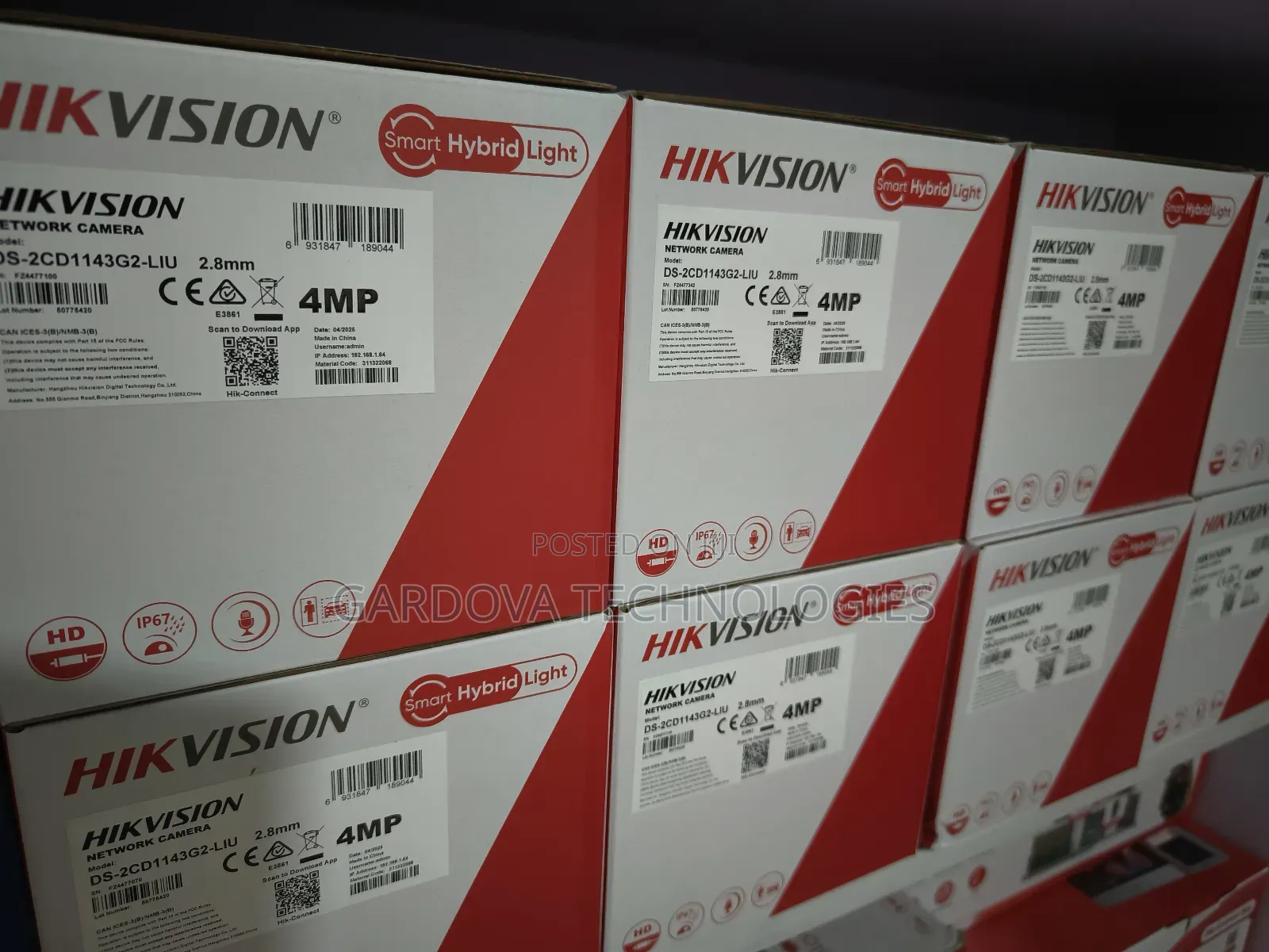 Hikvision 4mp Ip Camera – Smart Hybrid Light | Ds-2cd1143g2-Liu(2.8mm)