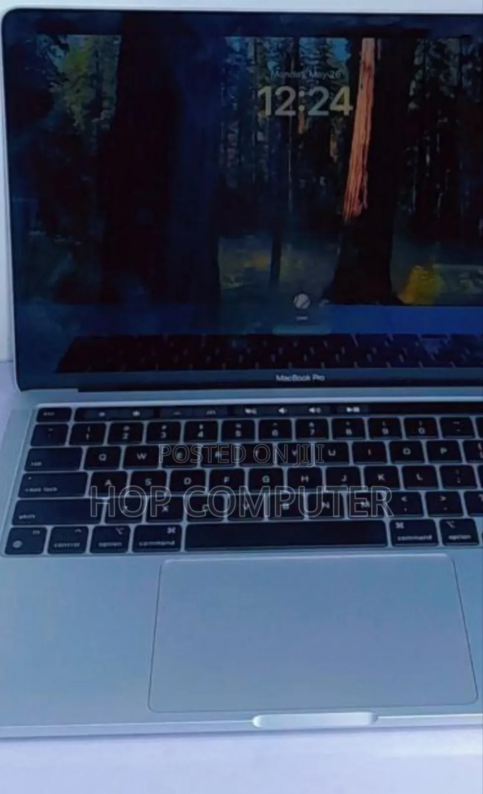 New Laptop Apple MacBook Pro 2022 M2 8GB Apple M2 SSD 256GB