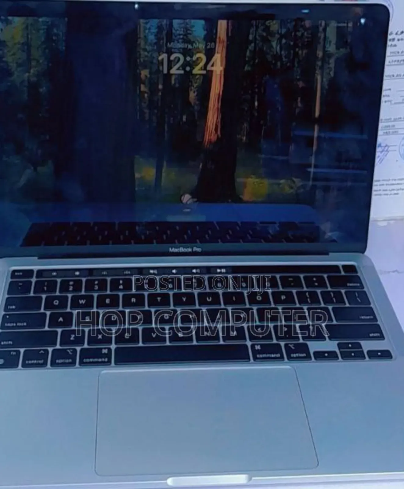 New Laptop Apple MacBook Pro 2022 M2 8GB Apple M2 SSD 256GB