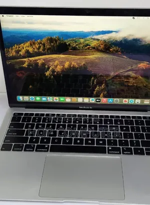 New Laptop Apple MacBook Air 2019 8GB Intel Core I5 SSD 256GB