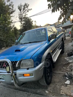 Mitsubishi L200 2002 Blue