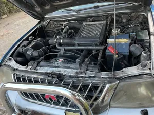 Mitsubishi L200 2002 Blue