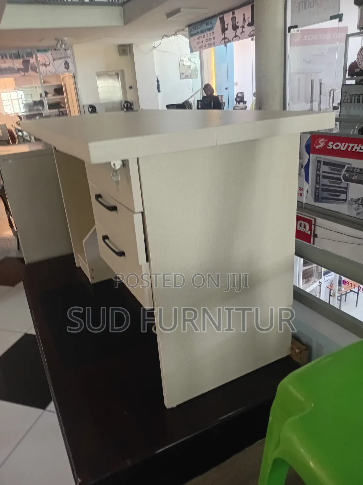 ኮምፒታር Teble አድራሻ Piasa