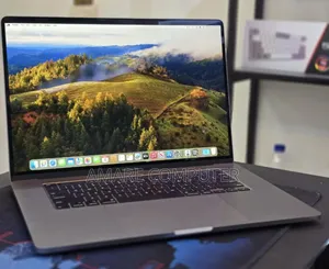 New Laptop Apple MacBook Pro 2019 16GB Intel Core I7 SSD 512GB