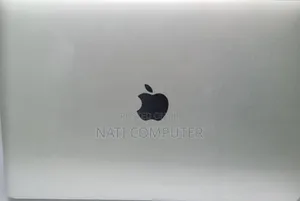 New Laptop Apple MacBook Pro 2019 8GB Intel Core I5 SSD 256GB