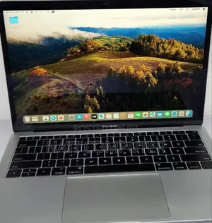 New Laptop Apple MacBook Pro 2019 8GB Intel Core I5 SSD 256GB