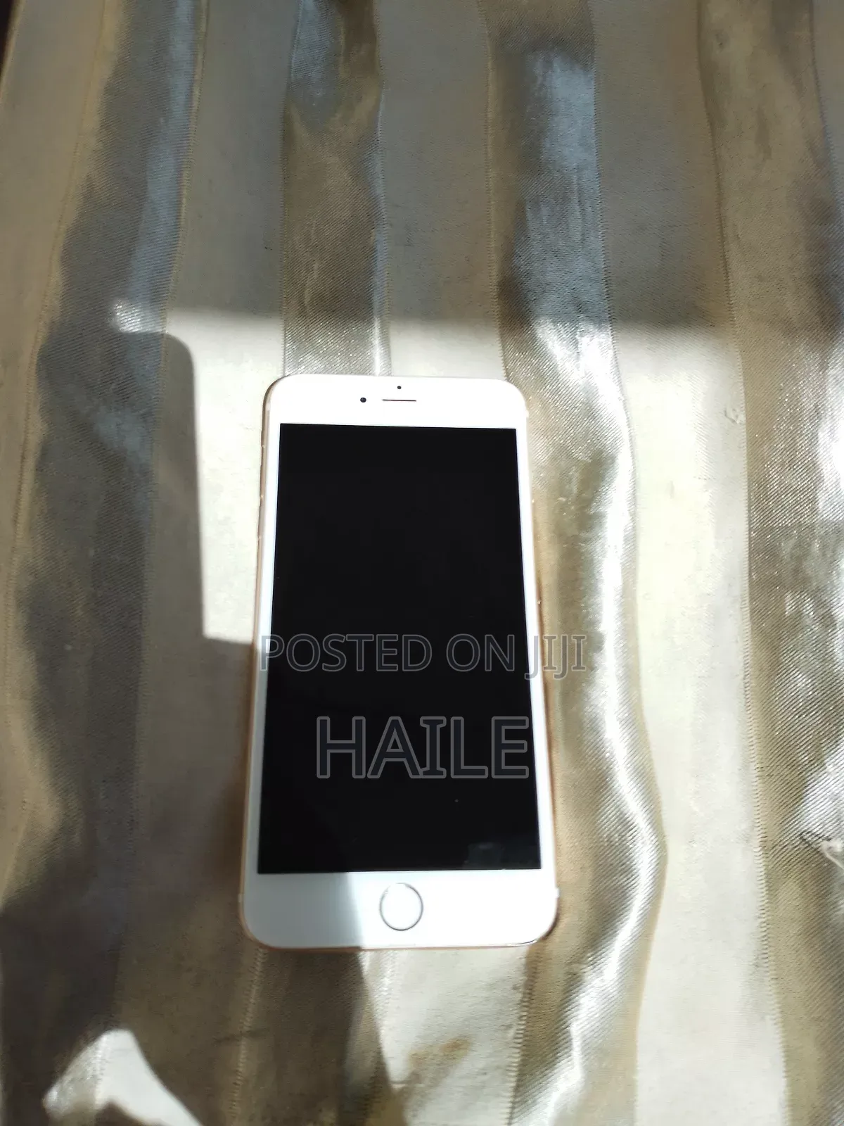 New Apple iPhone 6 Plus 16 GB Gold
