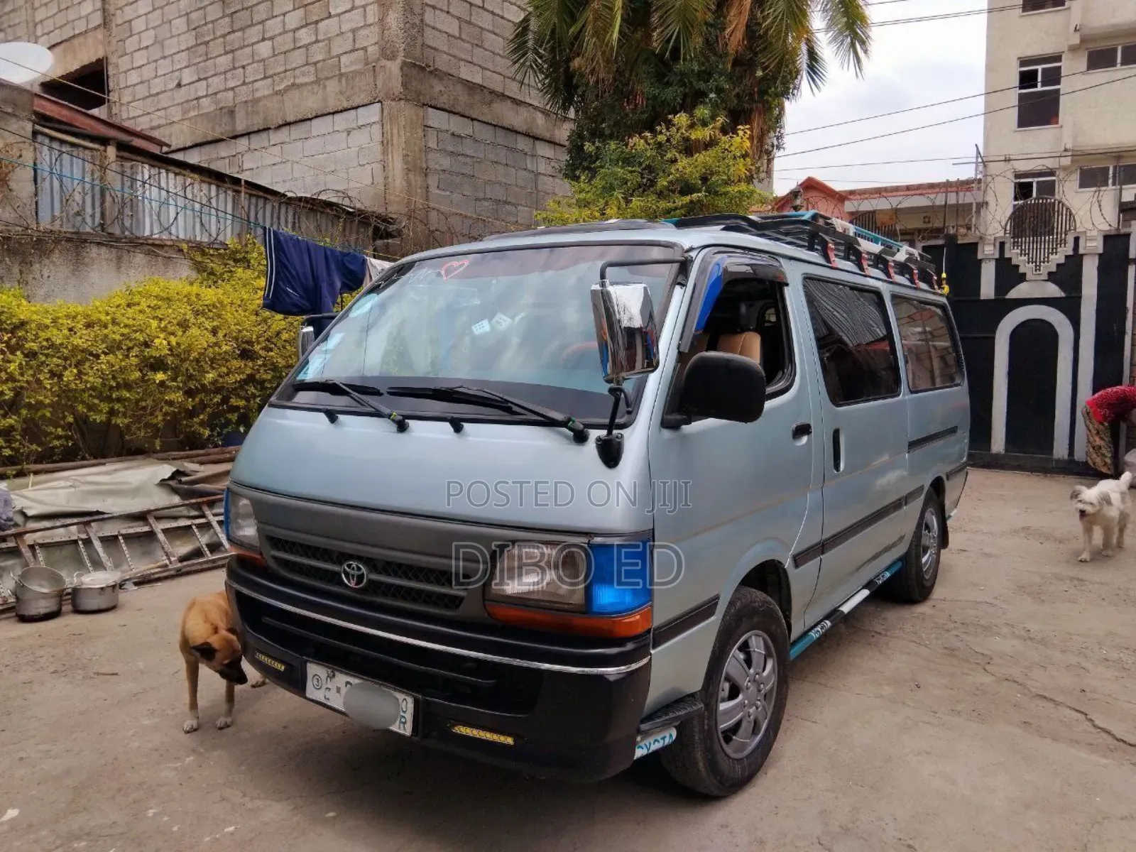 Toyota HiAce 2003 Blue