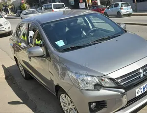 Mitsubishi Attrage 2021 Silver