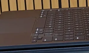 Photo - New Laptop Apple MacBook Air 2025 M4 13-Inch 16GB Apple M4 SSD 256GB