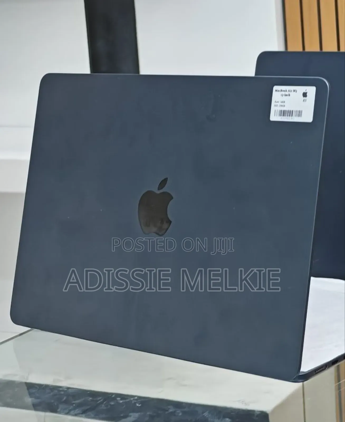 New Laptop Apple MacBook Air 2025 M4 13-Inch 16GB Apple M4 SSD 256GB