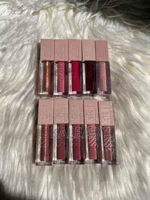 Photo - Maybelline Plump Lipglosses