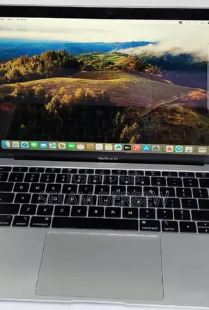 New Laptop Apple MacBook Air 2019 8GB Intel Core I5 SSD 256GB