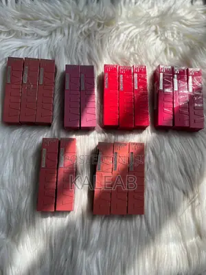 Photo - Maybelline Vinyl Ink