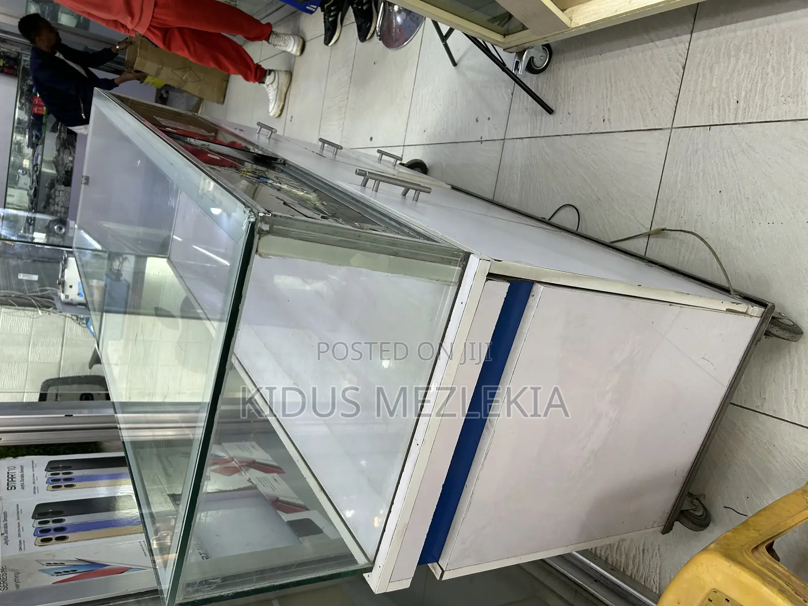 Display 1.60 M Le SLK Bet