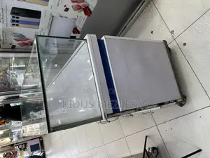 Display 1.60 M Le SLK Bet