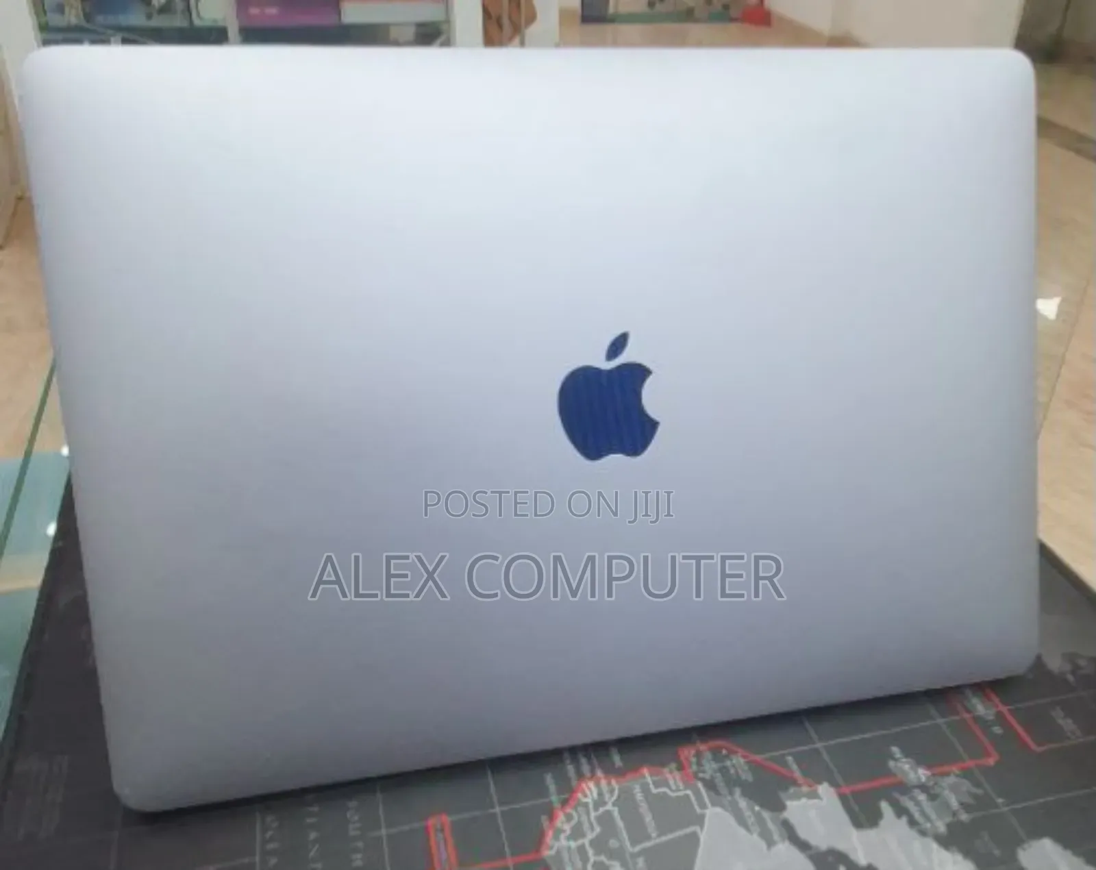 New Laptop Apple MacBook Pro 2022 M2 8GB Apple M2 SSD 256GB