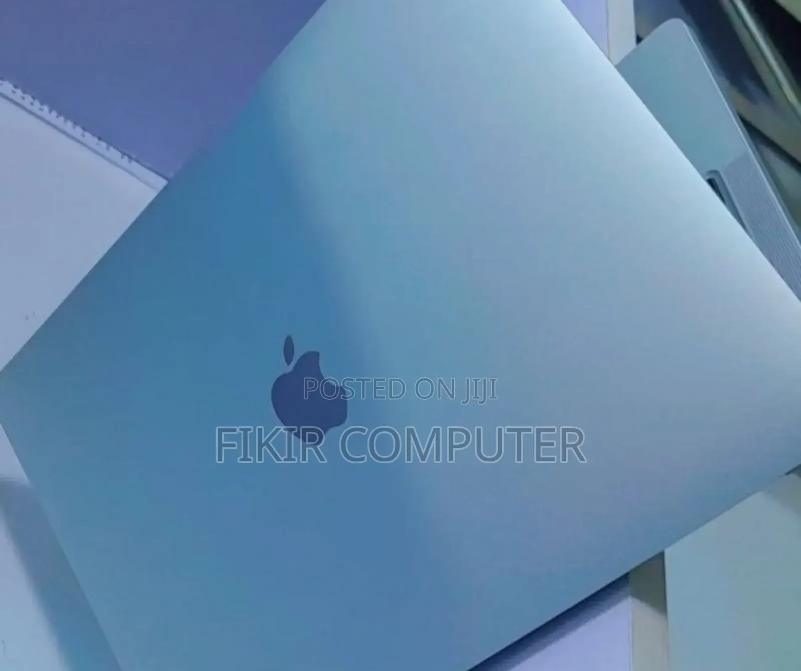 New Laptop Apple MacBook Pro 2022 M2 8GB Apple M2 SSD 256GB