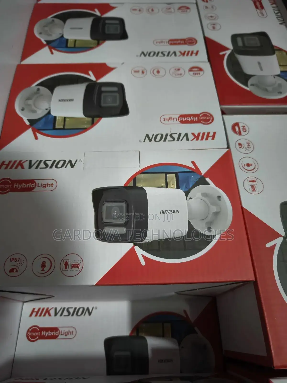 Hikvision 4mp Ip Camera – Smart Hybrid Light | Ds-2cd1143g2-Liu(2.8mm)